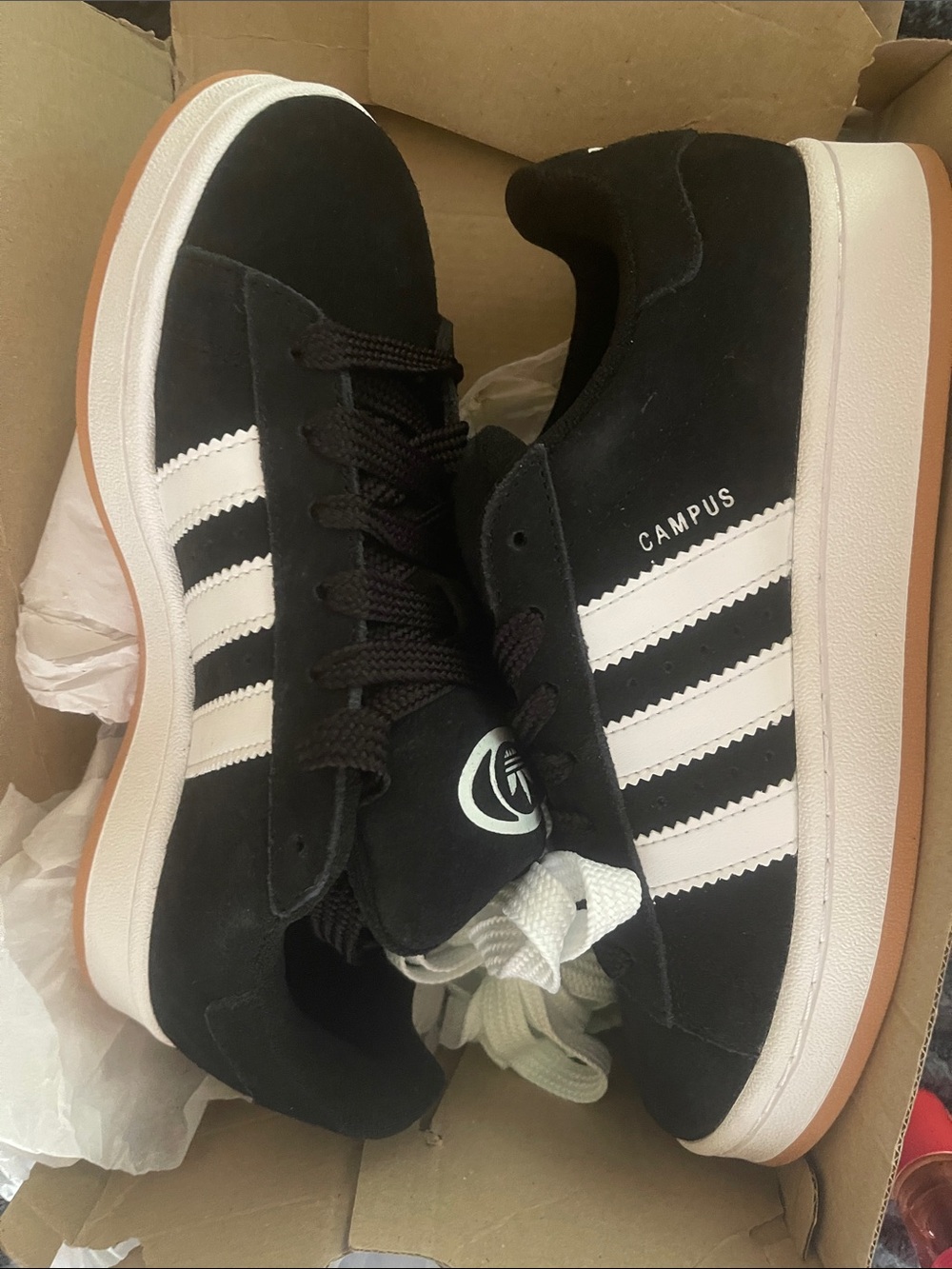 adidas Campus Men's Black, White & Gum Low-Top Sneakers 6.5 men’s or 7.5w